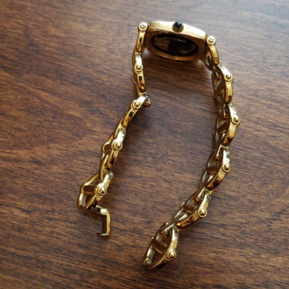 Gucci Gold Plated Authenticated Wrist Watch - Picture 6 of 8